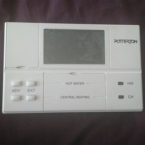 The following <b>Potterton</b> Myson controls are recommended for use with your boiler:-Electronic Programmer EP2002, EP3002 or EP6002 Cylinder <b>Thermostat</b> PTT2 or PTT1 00 Room <b>Thermostat</b> PRT2 or PRT100 Frost <b>Thermostat</b> PRT100FR Motorised Zone Valve. . Potterton ep2 thermostat manual